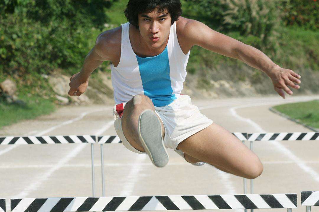 李治廷腹肌锻炼,李治廷花样健身