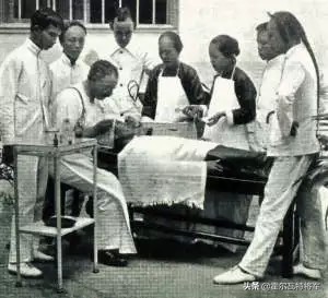 医生高薪,医生工资比老师高得多