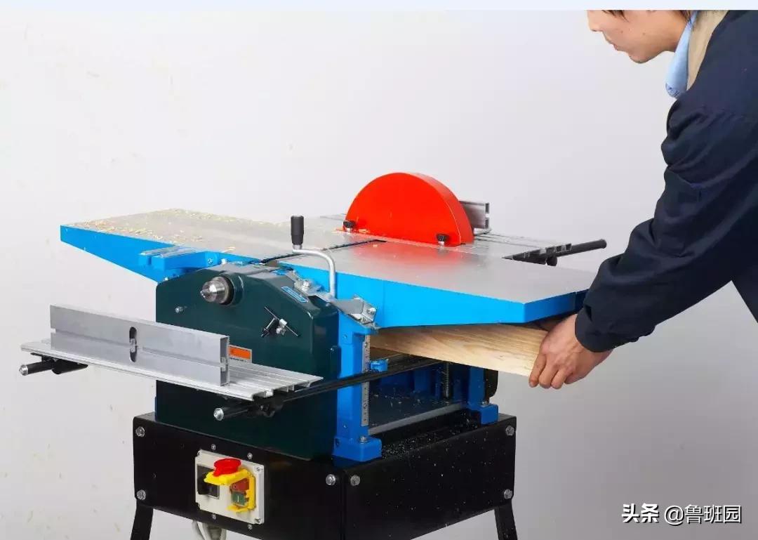 万丈高楼平地起良好的基础,万丈高楼平地起基础还是需要练的