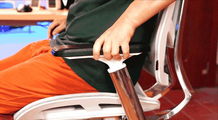 人体工学椅怎么选？不选贵的，只选对的：达宝利摩登Modern评测