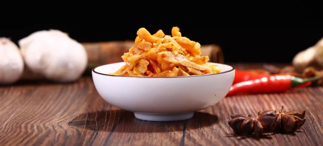 大陆人吃不起榨菜？它有什么营养？怎样吃才健康？