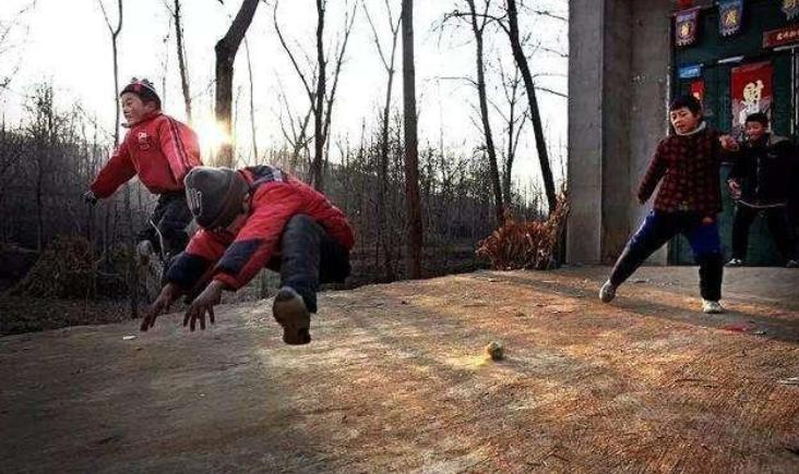 澶╂触鍎跨澶у瀷娓告垙,澶╂触鍎跨娓告垙