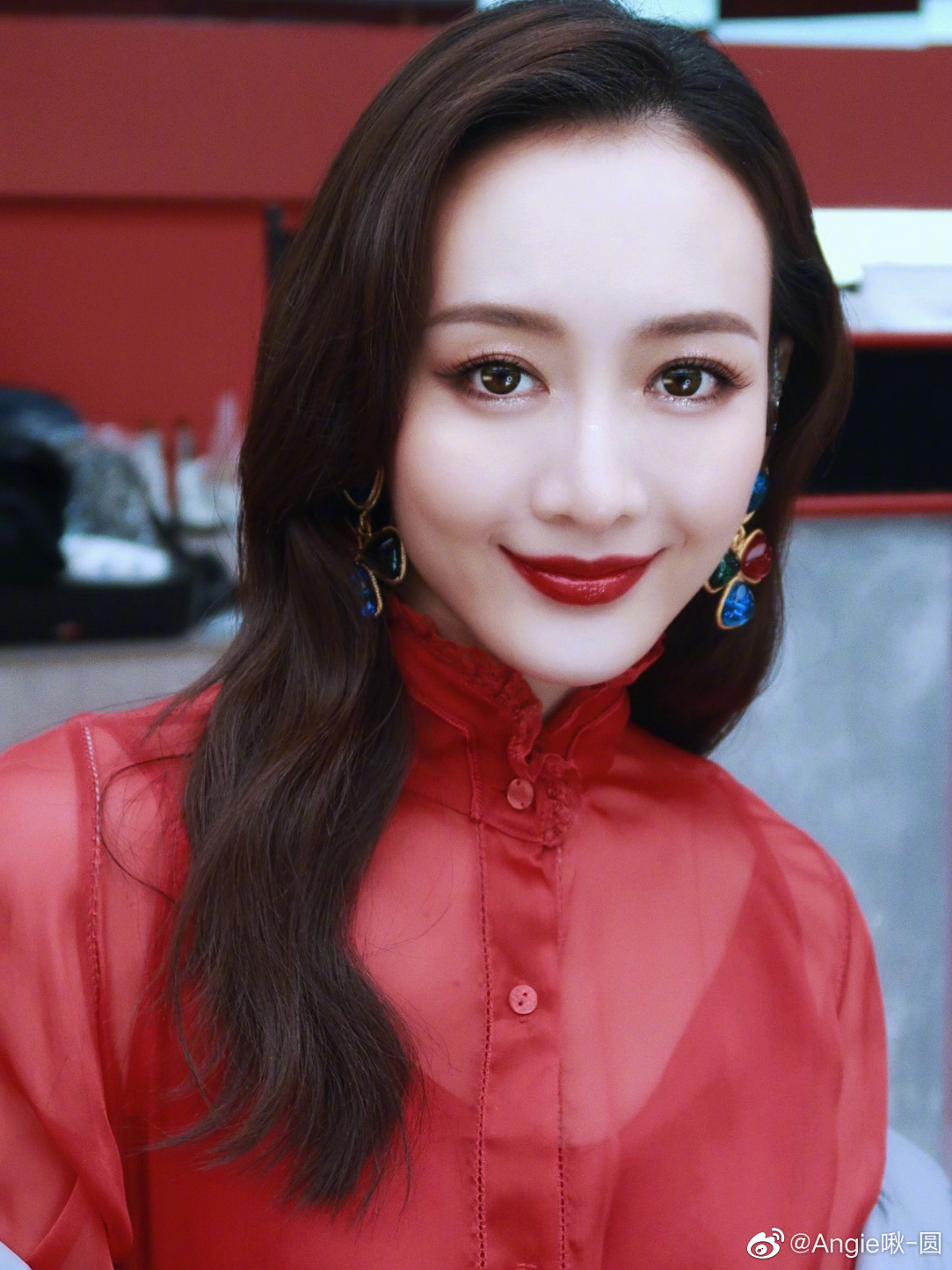 王鸥香奈儿耳环,浪姐2王鸥最新一期