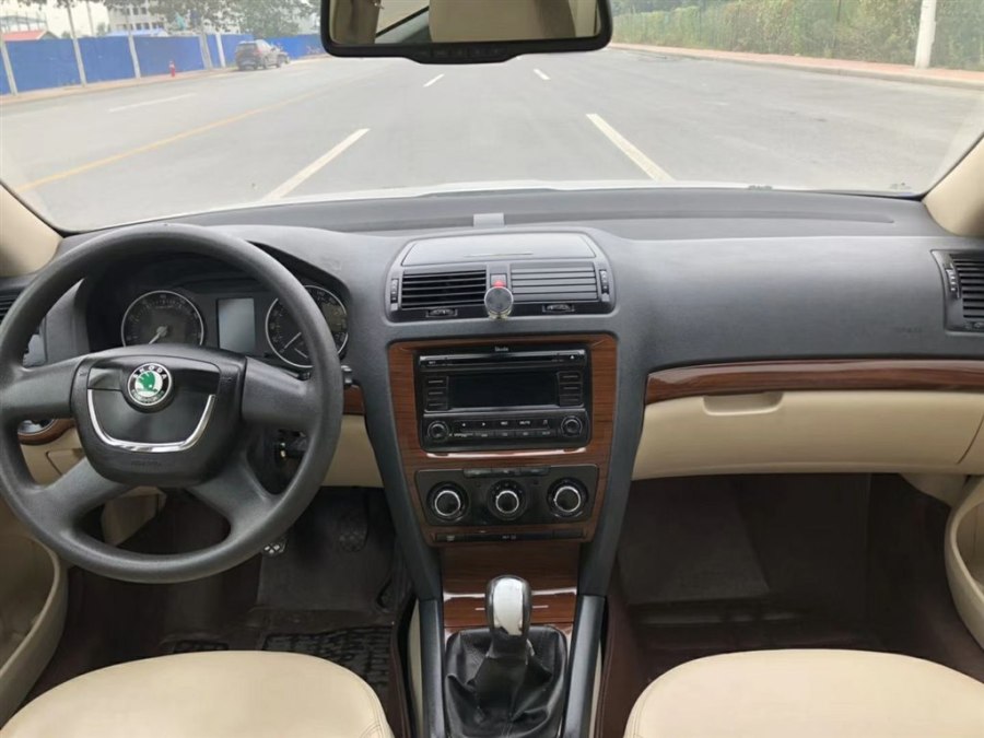 12年二手斯柯达明锐1万到3万,14年斯柯达明锐手动挡二手车2万