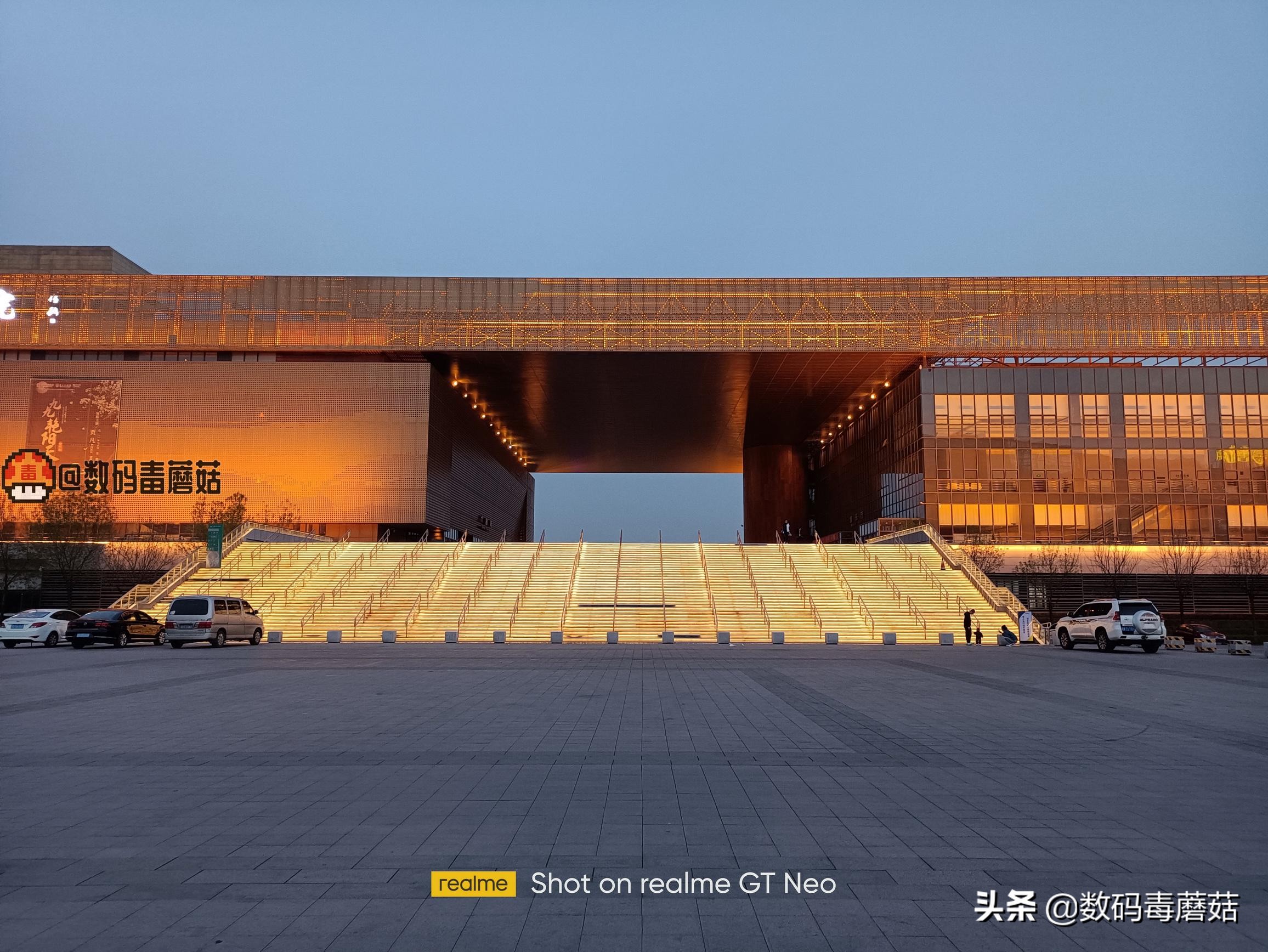 realme真我gtneo5旗舰新机怎么样,全新realme真我gtneo优点缺点