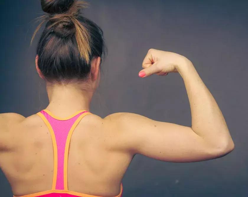 当心！你正在练的蝴蝶骨，其实是种病态...