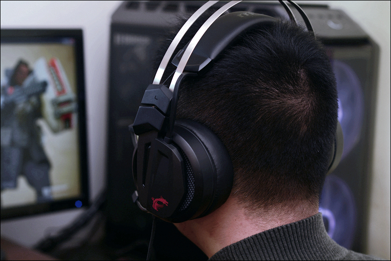 apex微星4070,apex英雄吃鸡游戏视频