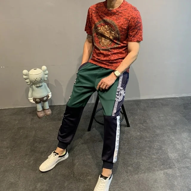 范思哲全球限量版短袖,范思哲t恤价格专柜正品