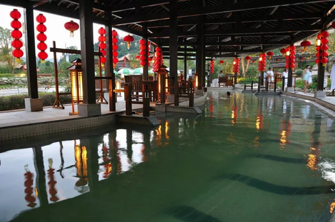 武汉温泉推荐冬季室外,冬天武汉泡温泉