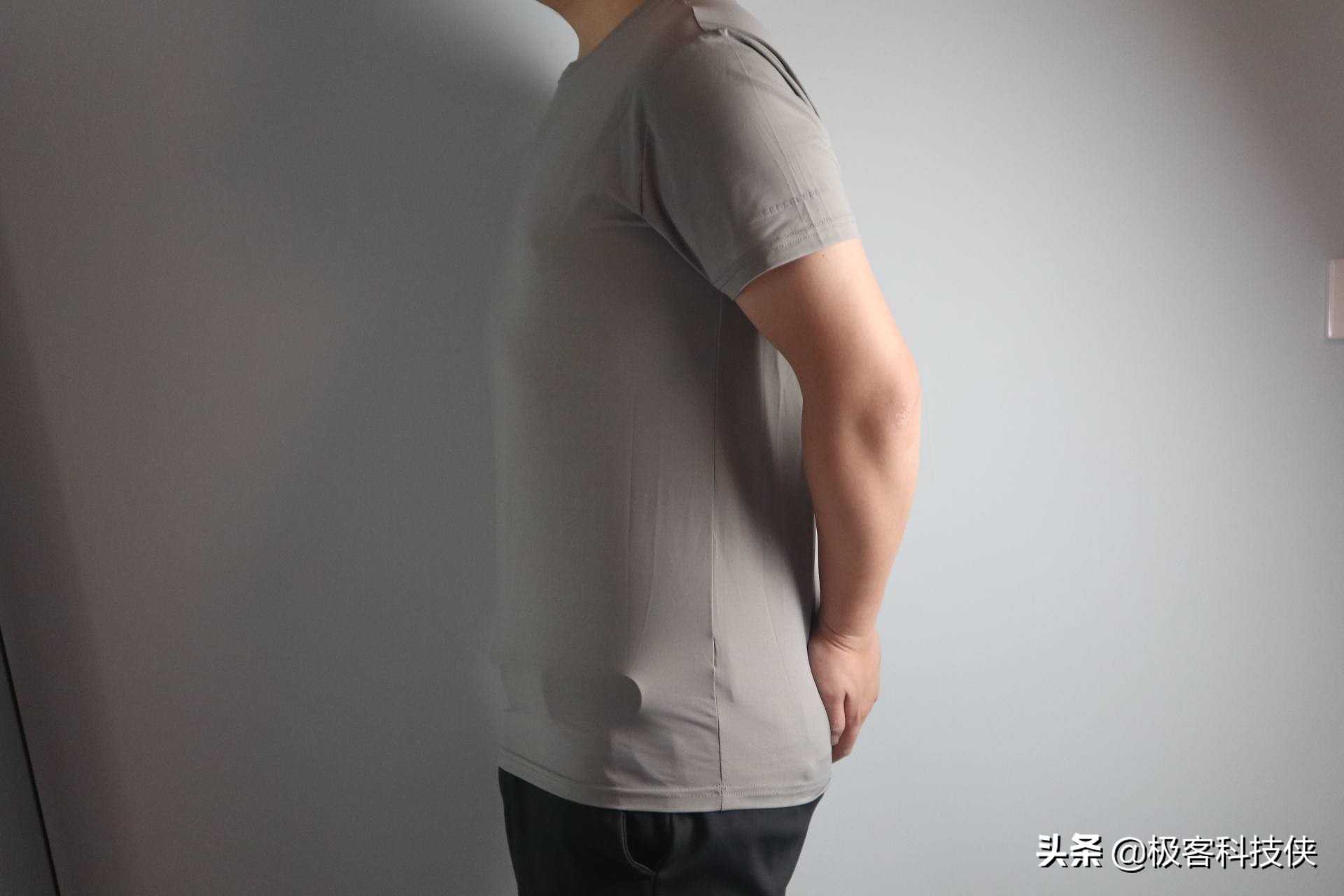 图途休闲运动上衣,图途短袖上衣