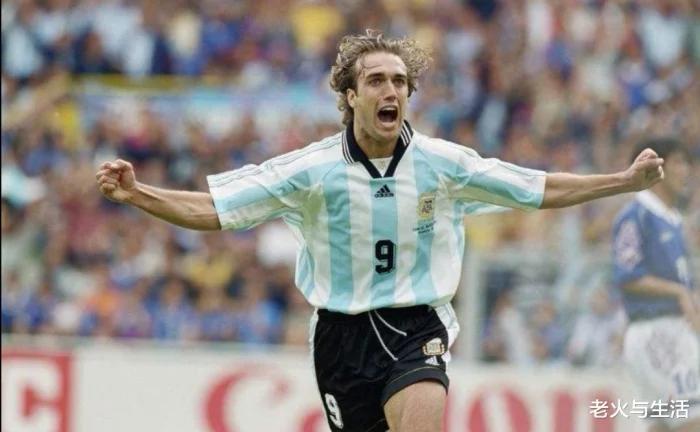 足坛历史7号球衣最佳11人阵容,足坛1-99号码代表球星