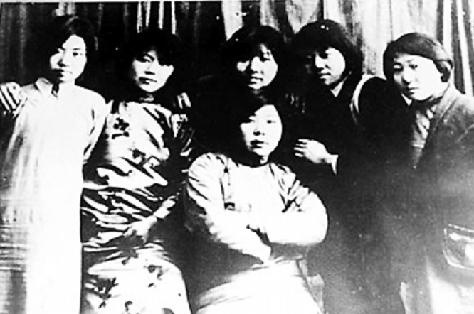 八女投江巾帼英雄,抗联投江八女的真实照片