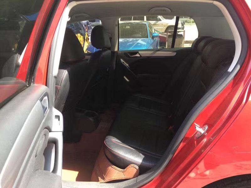 2013年第六代1.4t高尔夫手动挡,12款手动高尔夫还值得买吗