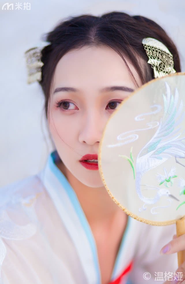 美丽的青海湖传说,青海湖农历8月8日仙女的传说