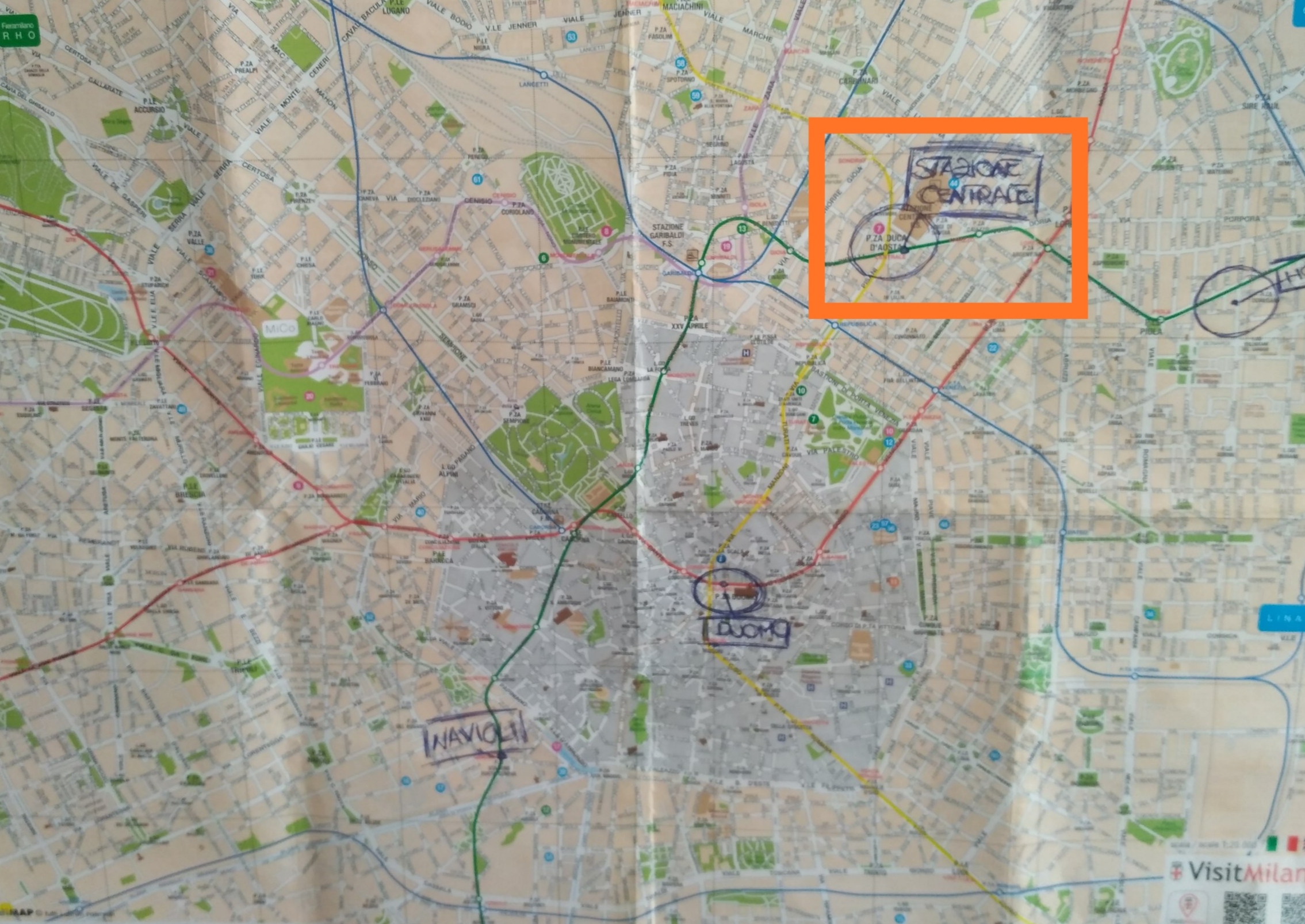 圣西罗球场与梅阿查球场谁先,ac米兰足球场圣西罗