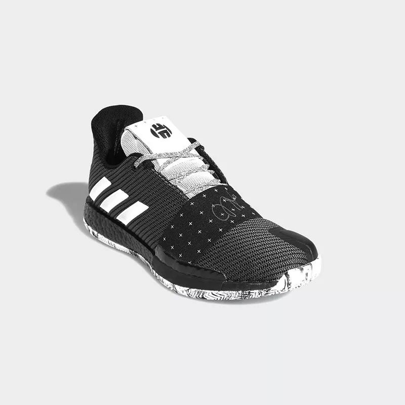 米切尔要求阿迪达斯出签名鞋,阿迪达斯米切尔联名篮球鞋