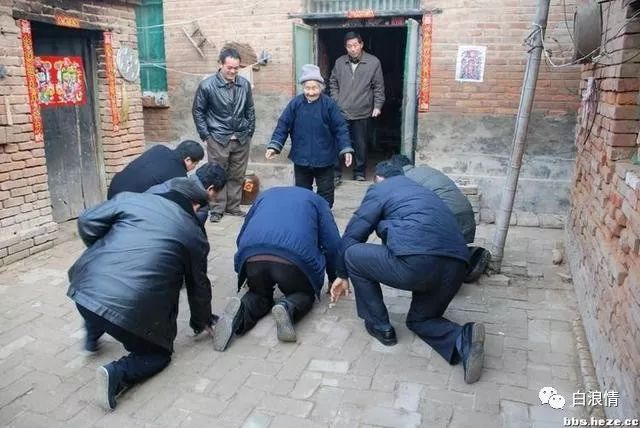 家乡过年的风俗,家乡过年的风俗的英语