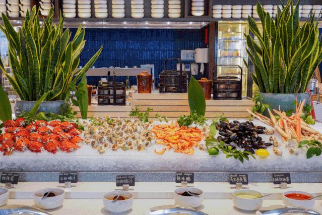 康得思自助餐厅蟹宴,金秋美味的大闸蟹盛宴