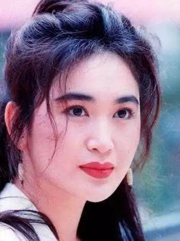 大脸女孩如何显脸小,大脸妹子必学的瘦脸诀窍