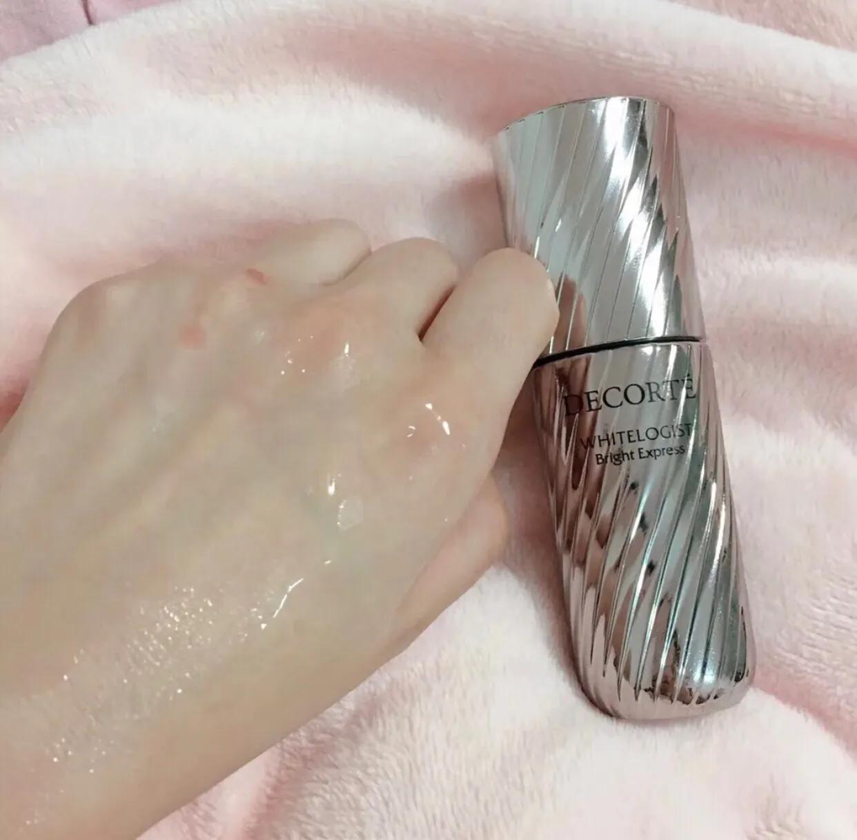 sk小灯泡美白精华成分介绍,小灯泡美白精华真假