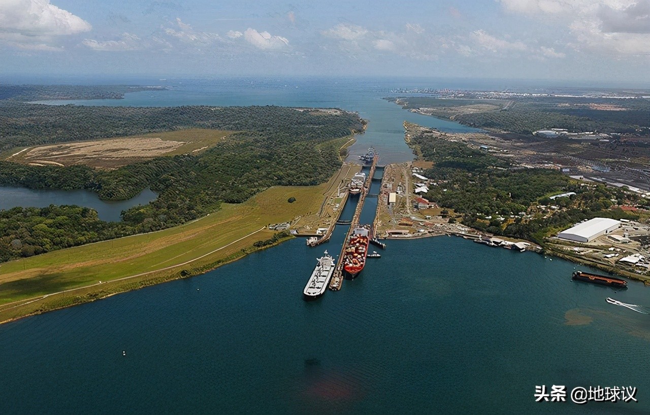 一手好牌打得稀巴烂的历史人物,一手好牌打烂的国家