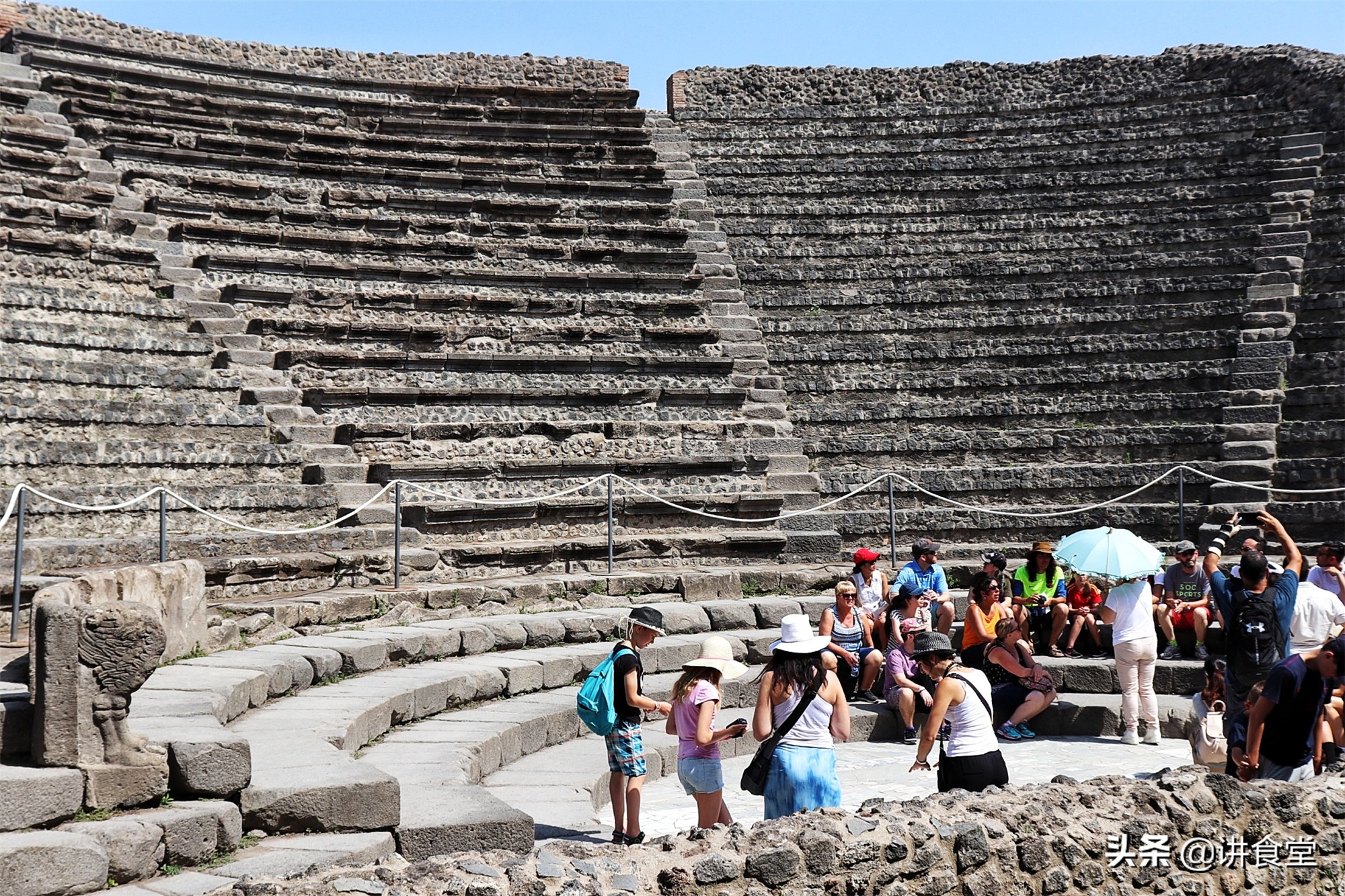 飞跃半个地球,探寻披萨最初的模样,原来可以这么简单这么好吃