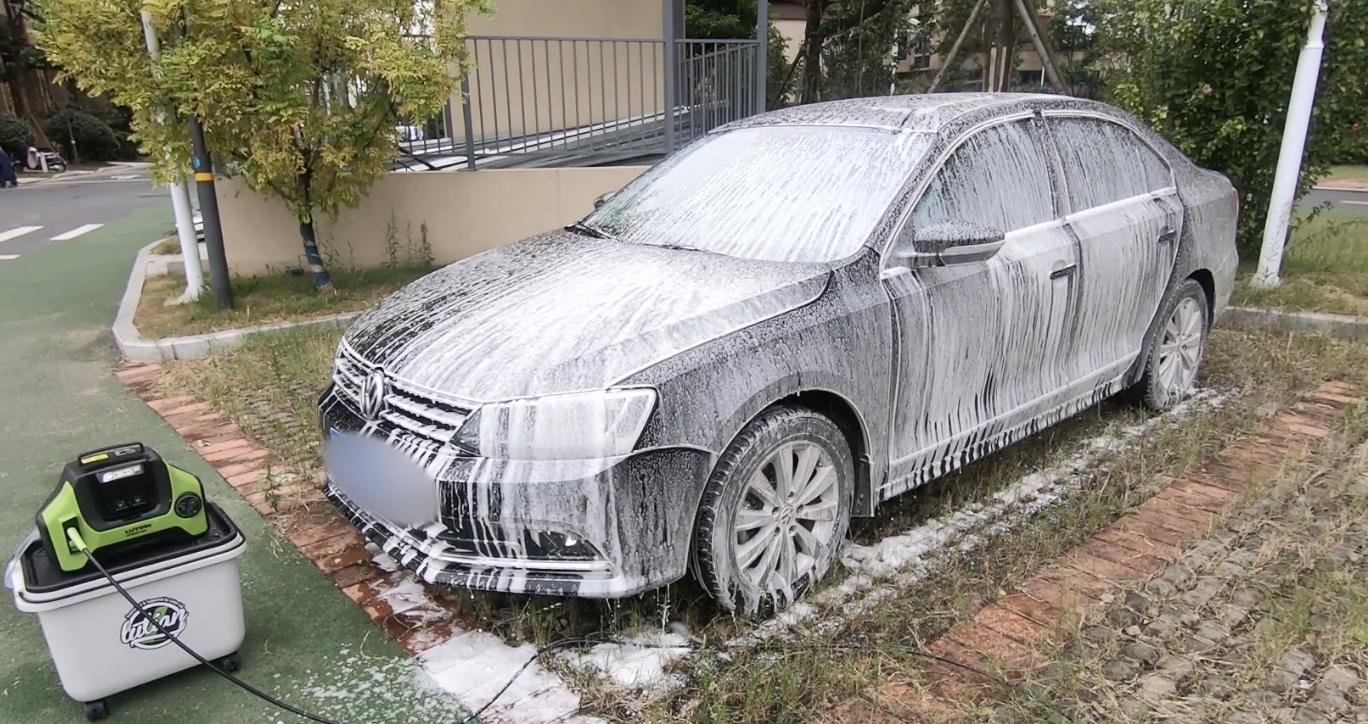 自己小区洗车的正确方法,个人洗车全攻略