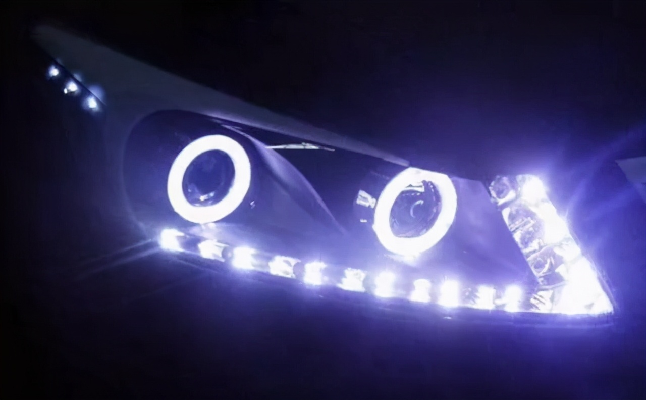 原车led大灯不太亮有必要升级大灯,升级led大灯为啥不亮