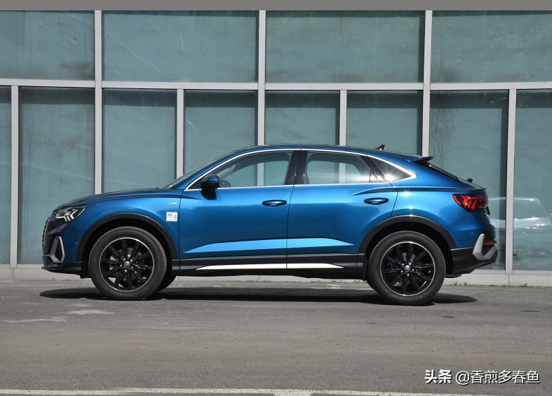 奥迪2020款q340tfsi时尚动感型,2020款奥迪q3sportback车身尺寸