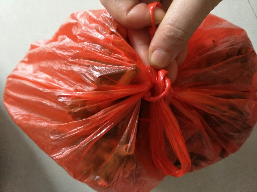 塑料袋打了死结怎么解,方便袋打死结怎么解