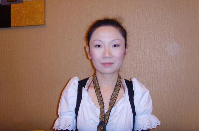 李玉刚跳过河,李玉刚有跳过河吗