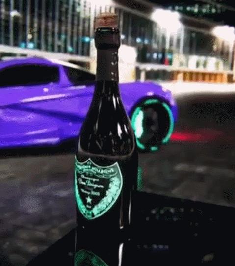 瓶盖挑战康纳,瓶盖挑战潘玮柏