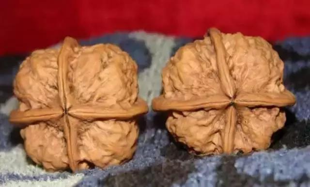 铁雕核桃,钻石雕刻铁核桃