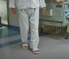 髋关节疼痛自愈的最佳方法,髋关节疼痛走路一瘸一拐