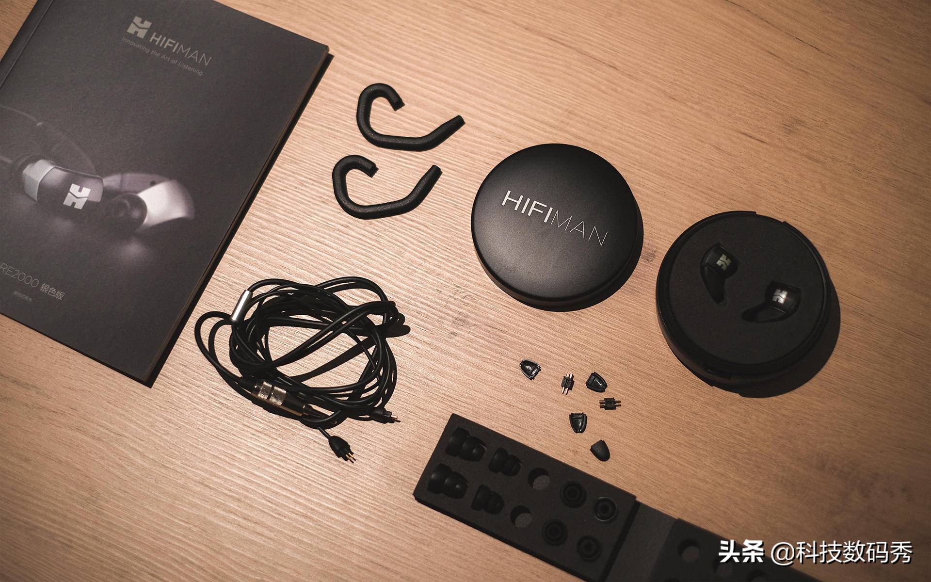 为了匹配这款HIFIMANRE2000，我搬出了十年前的台电“石榴姐”