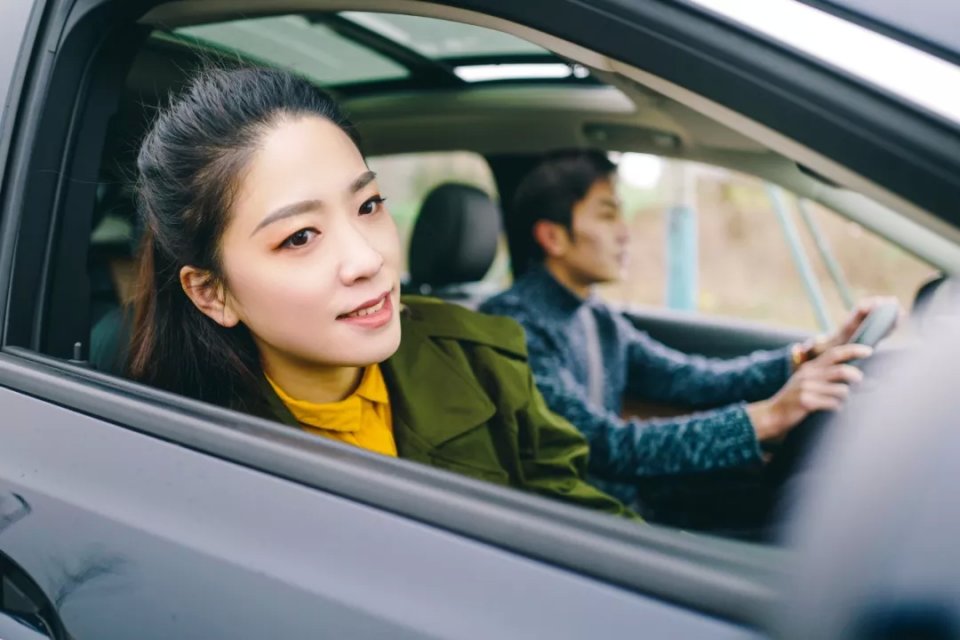 昂科拉gx碰撞视频,被低估的昂科拉gx