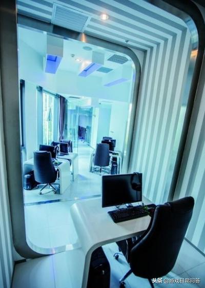 体验中国最贵的网吧,中国最贵的网吧多少钱一小时