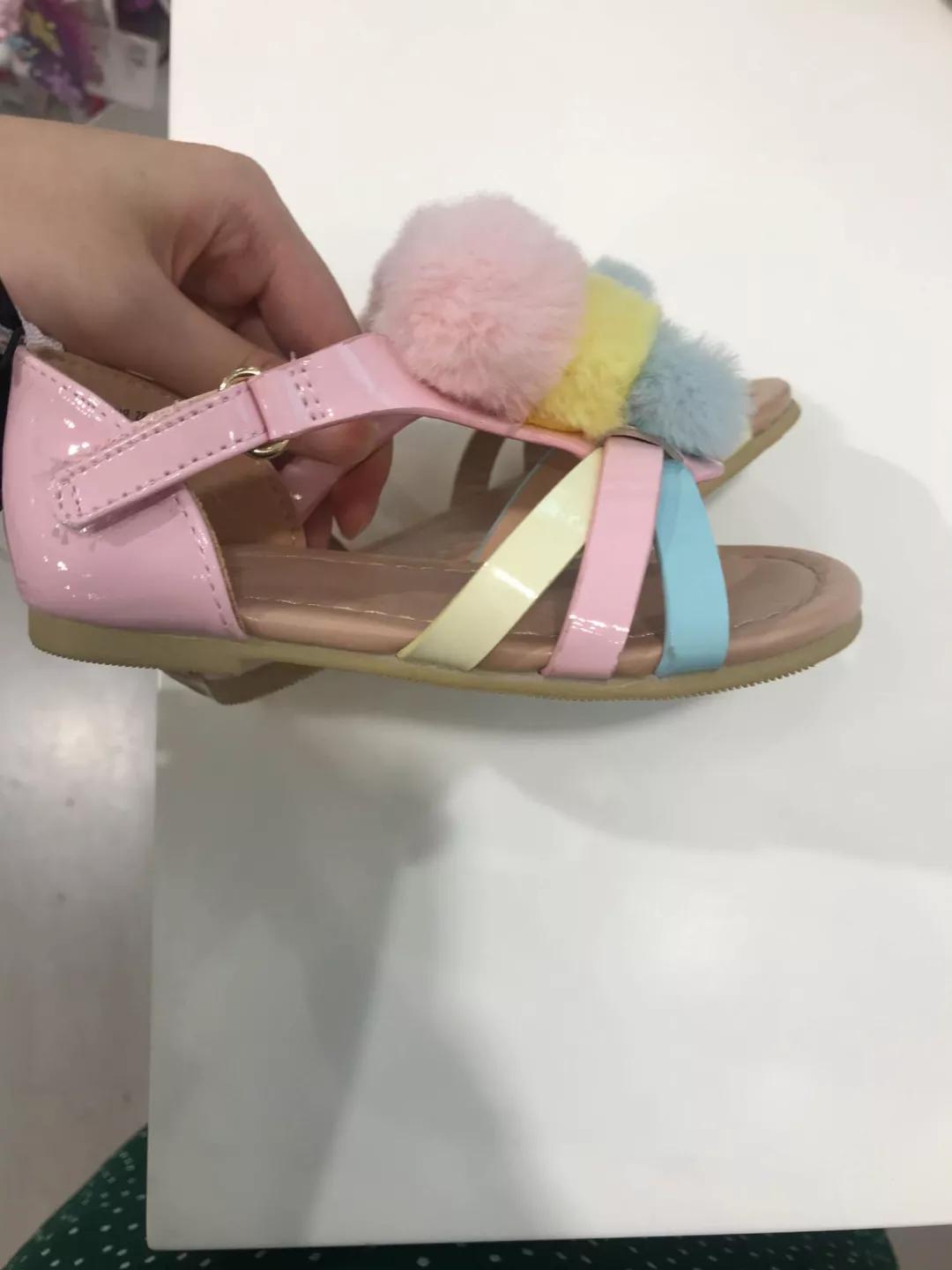 高颜值凉鞋小孩,什么材质的凉鞋鞋底最软