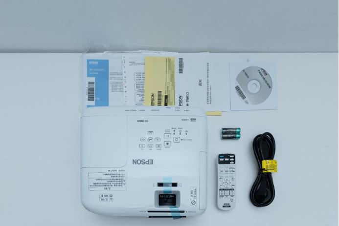 爱普生ch-tw5700投影仪测评,新手入门投影仪选lcd还是dlp