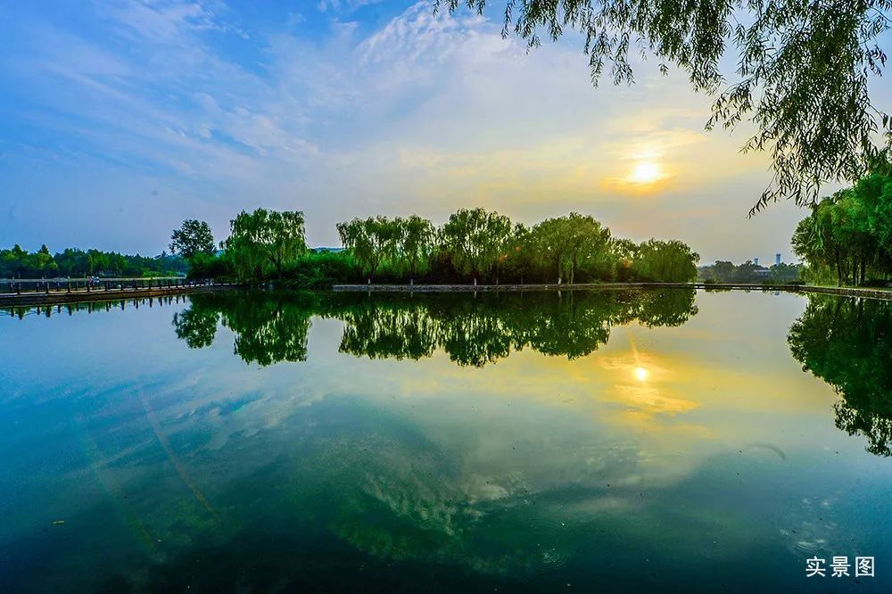 立秋时节让我们走进济南高新区彩虹湖