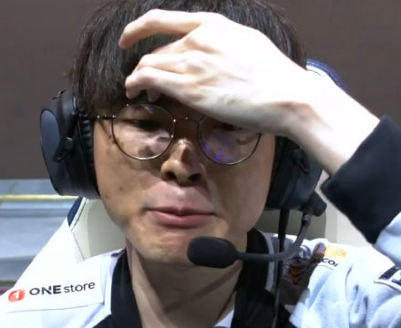 韦德之道九低帮是全掌碳板吗,韦德之道8是高配全掌䨻吗