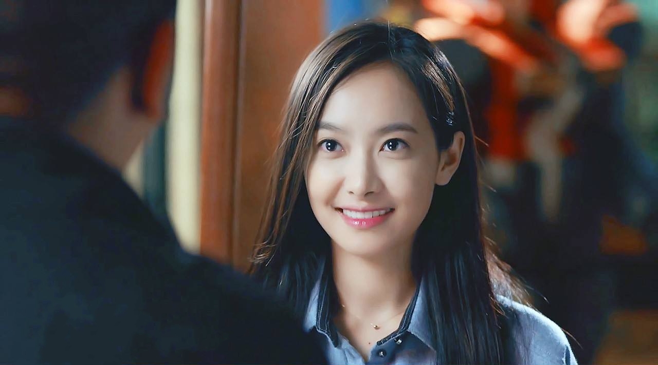 宋茜曾经因为演技被人疯狂吐槽,宋茜一位超有亲和力的美女