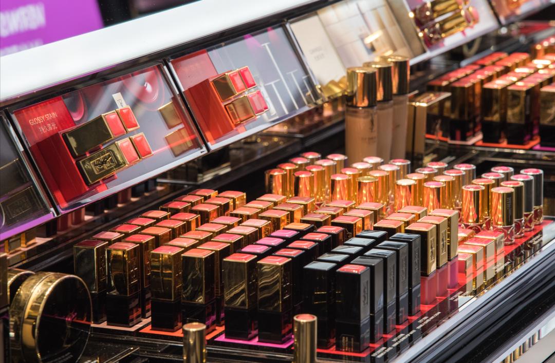 卖奢侈品的柜姐,奢侈品柜姐