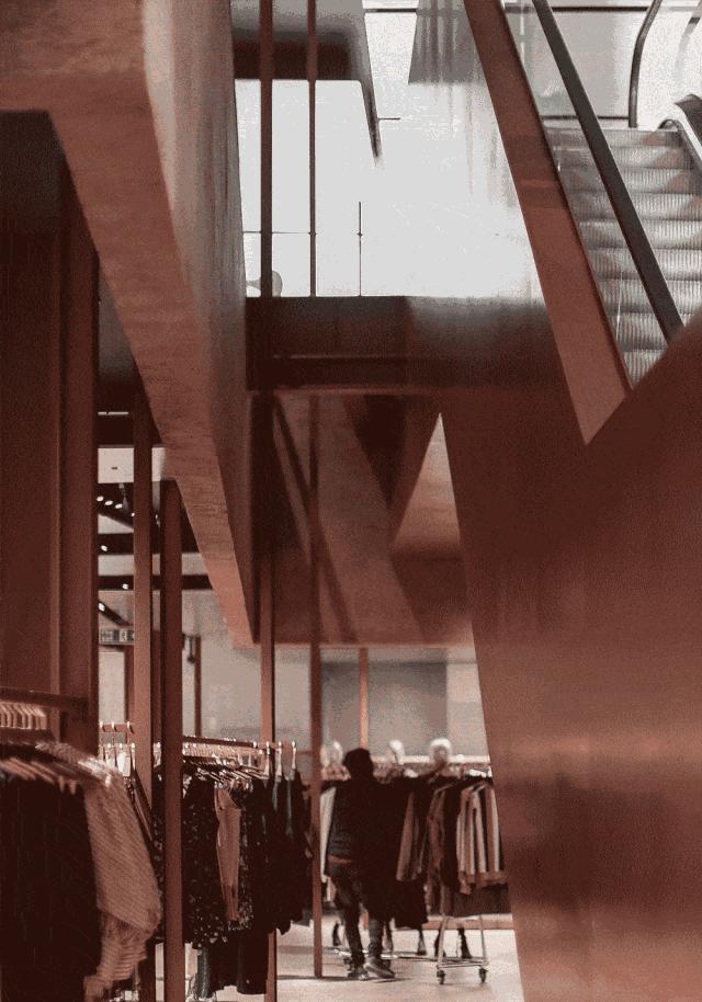 时尚品牌ur2017,ur逆势崛起的中国本土快时尚品牌