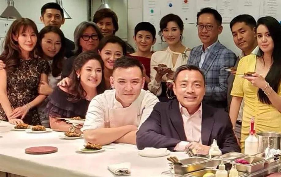 50岁李嘉欣身价多少,李嘉欣豪门上位史