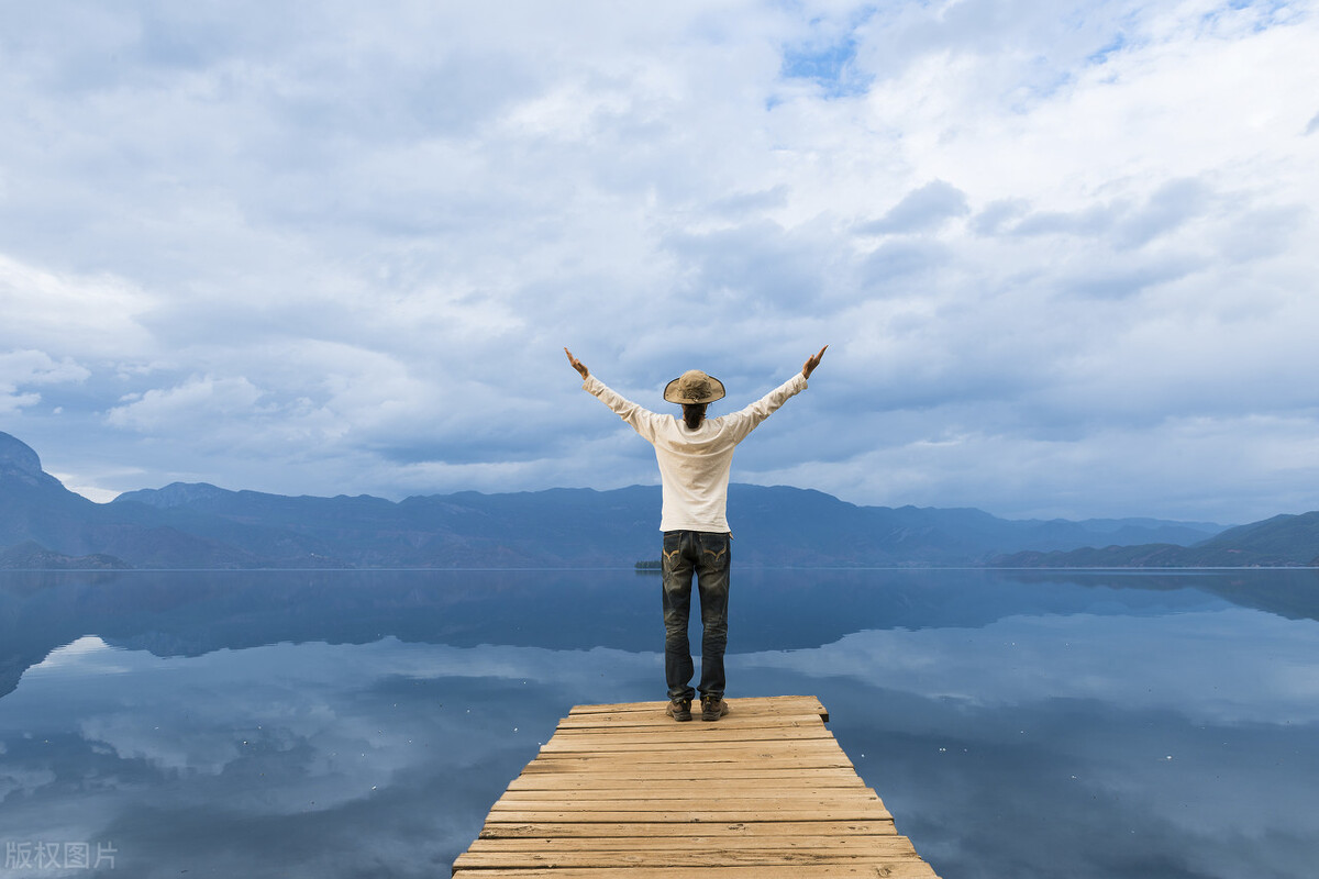 心有千千结下一句怎么接,解不开的心结就打个蝴蝶结吧