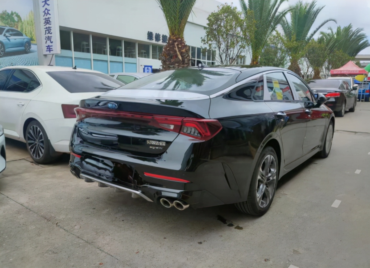 刚提20款K5凯酷尊贵科技版,20款起亚k5凯酷1.6t二手车