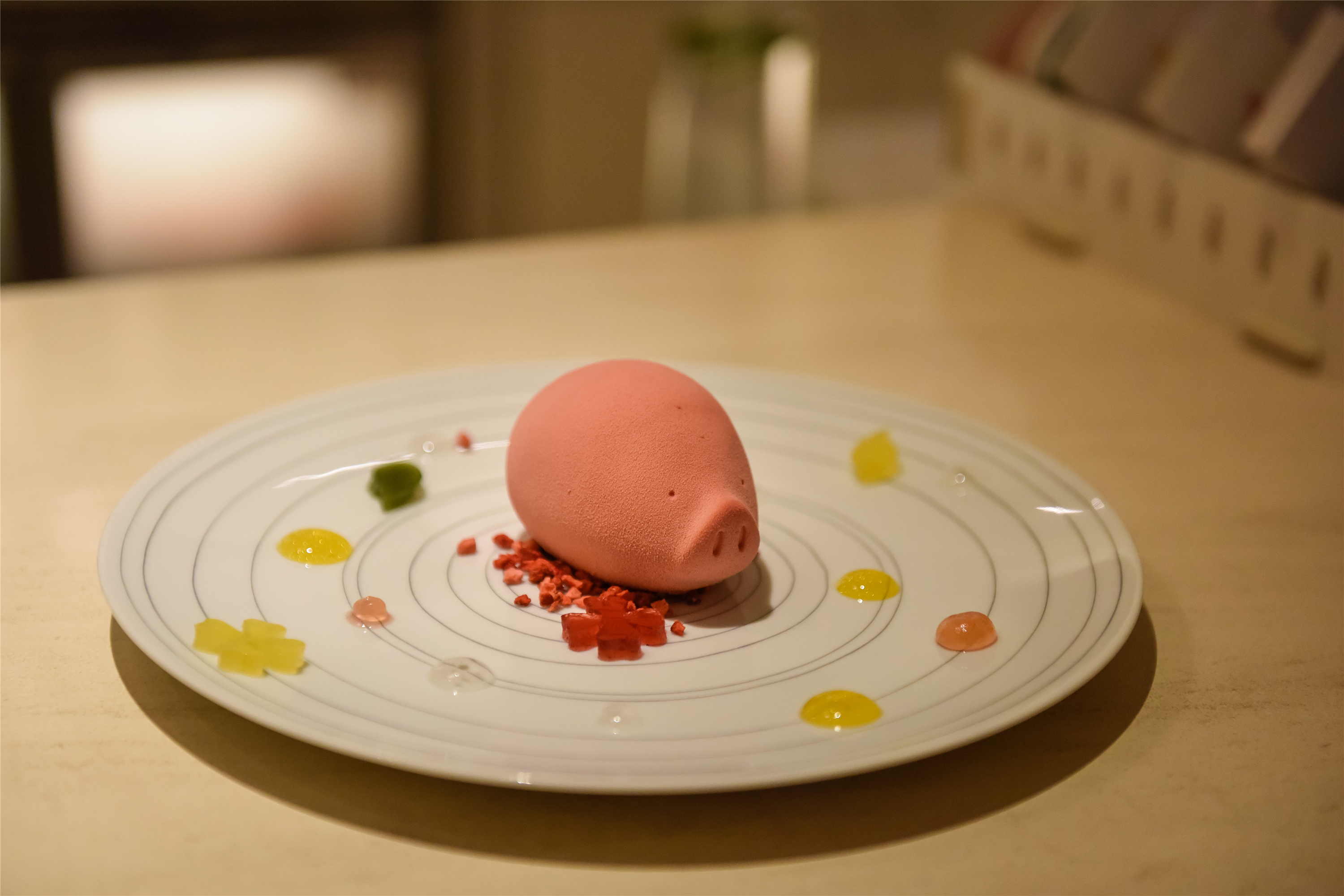 北京王府井又多了间超高颜值茶聚场，超现实主义印象派茶园