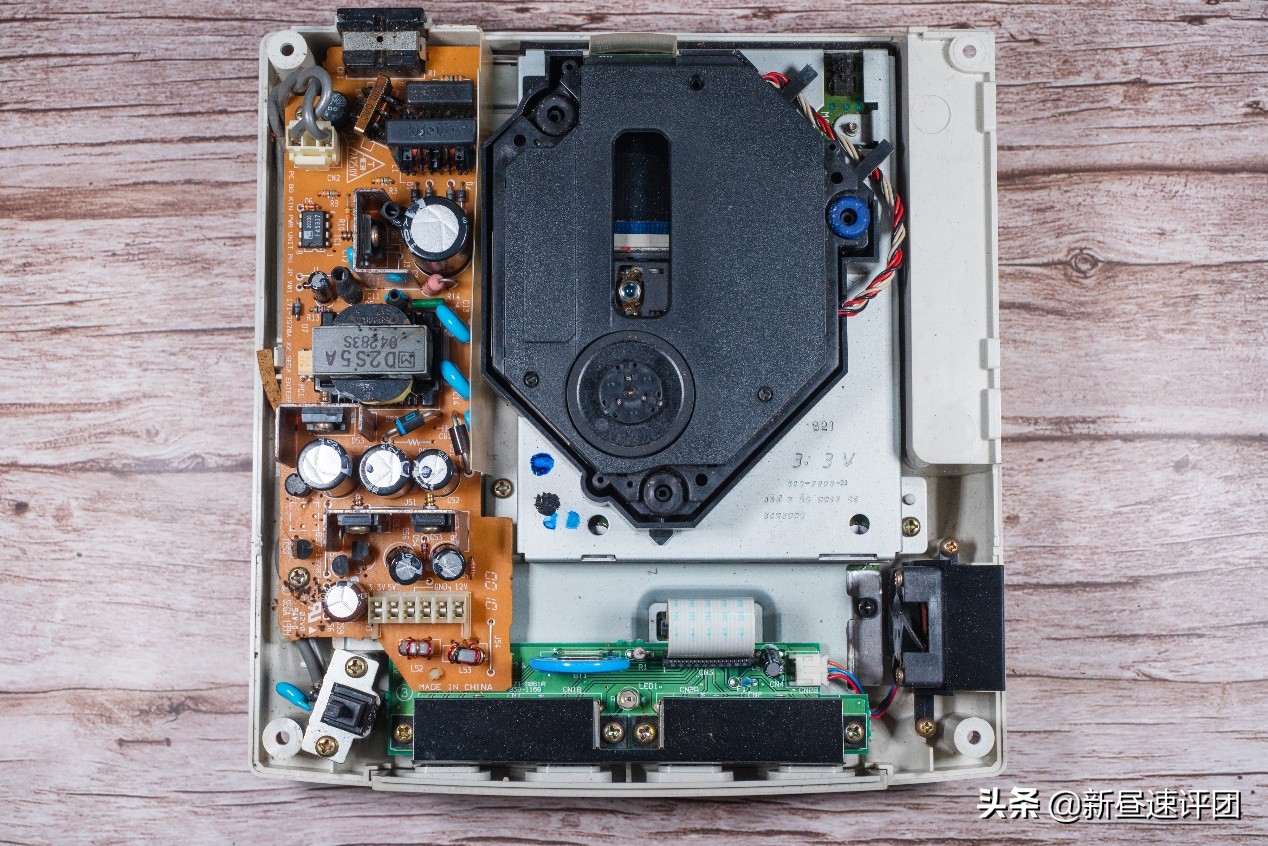 翻新修复DreamCast游戏机：好端端的产品，差点让公司倒闭