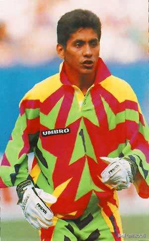 21世纪前十年的足球超级巨星,回顾足球历史十大巨星